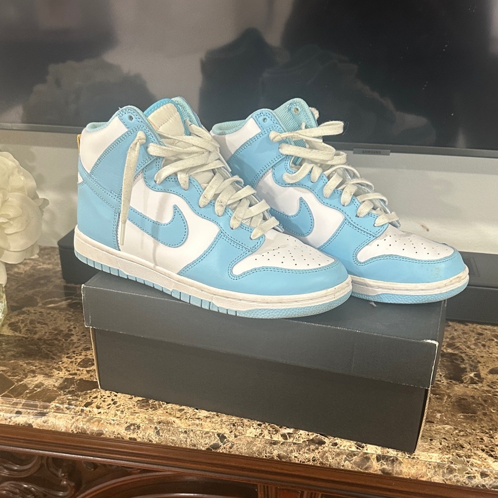 Nike High-Top Sneakers in Light Blue and White